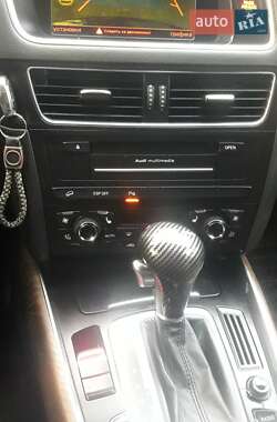 Внедорожник / Кроссовер Audi Q5 2010 в 