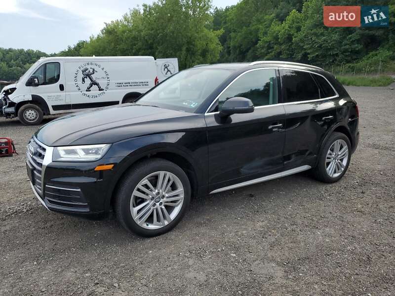 Внедорожник / Кроссовер Audi Q5 2019 в Киеве