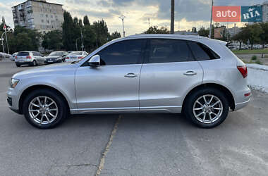 Позашляховик / Кросовер Audi Q5 2010 в 