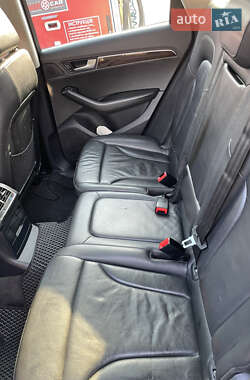 Позашляховик / Кросовер Audi Q5 2010 в 