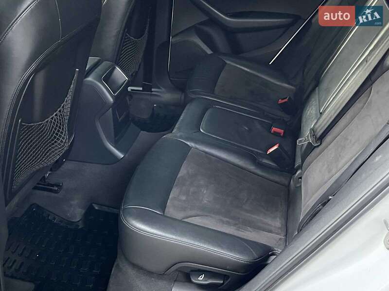Внедорожник / Кроссовер Audi Q5 2011 в Киеве