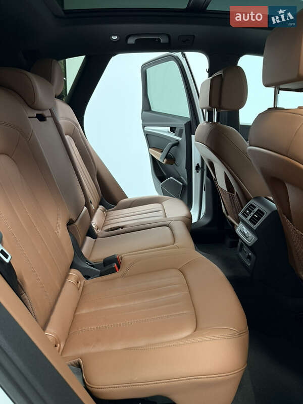 Внедорожник / Кроссовер Audi Q5 2022 в Одессе