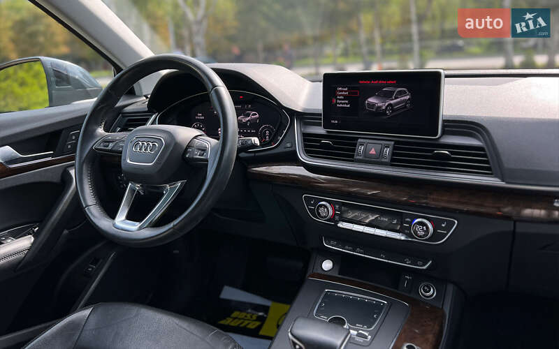 Внедорожник / Кроссовер Audi Q5 2019 в Львове