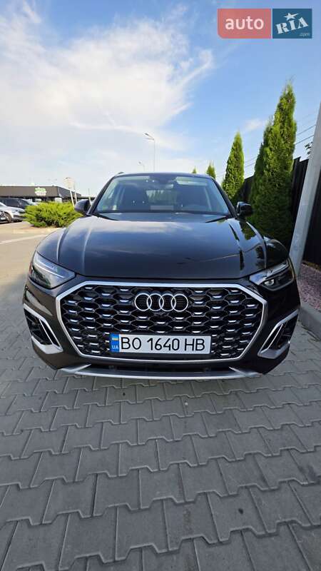 Внедорожник / Кроссовер Audi Q5 2023 в 