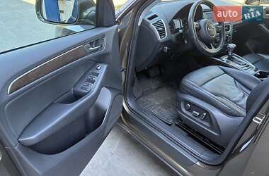 Внедорожник / Кроссовер Audi Q5 2012 в 