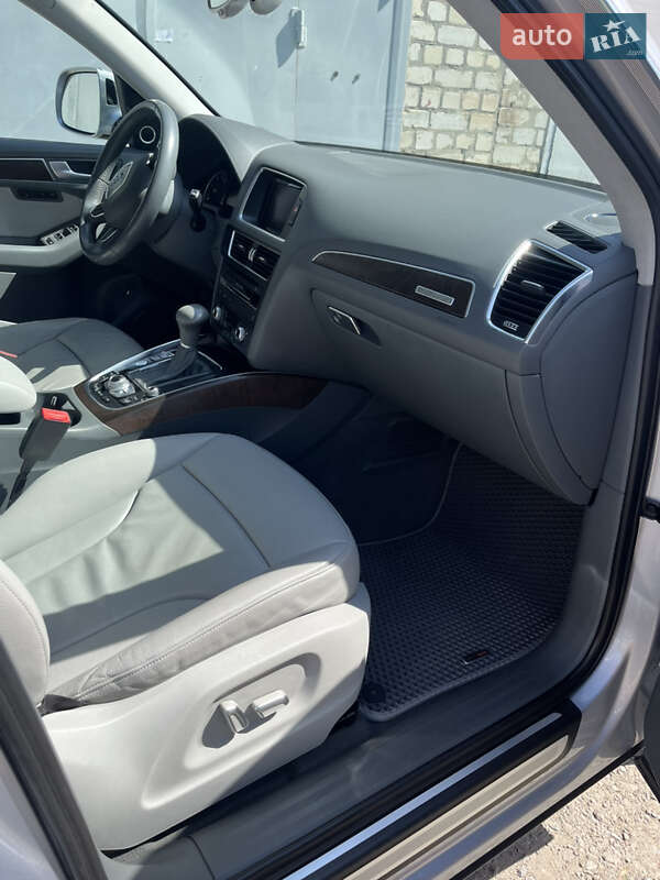 Внедорожник / Кроссовер Audi Q5 2015 в Харькове