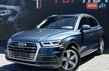 Позашляховик / Кросовер Audi Q5 2018 в 