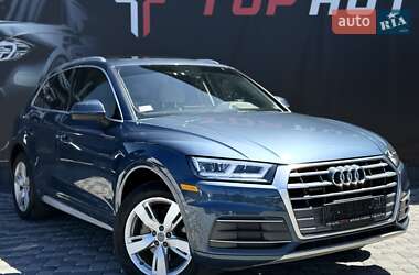 Позашляховик / Кросовер Audi Q5 2018 в 