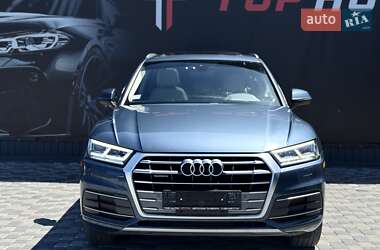 Позашляховик / Кросовер Audi Q5 2018 в 