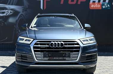 Позашляховик / Кросовер Audi Q5 2018 в 