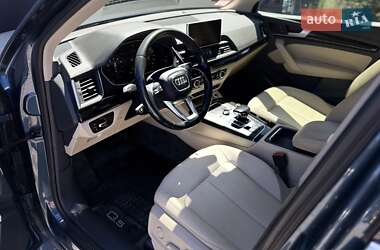 Позашляховик / Кросовер Audi Q5 2018 в 