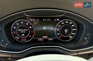 Позашляховик / Кросовер Audi Q5 2018 в 