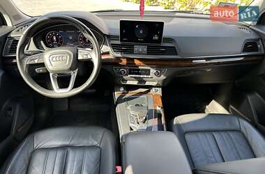 Внедорожник / Кроссовер Audi Q5 2017 в 