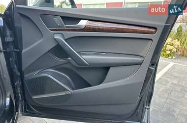 Внедорожник / Кроссовер Audi Q5 2017 в 