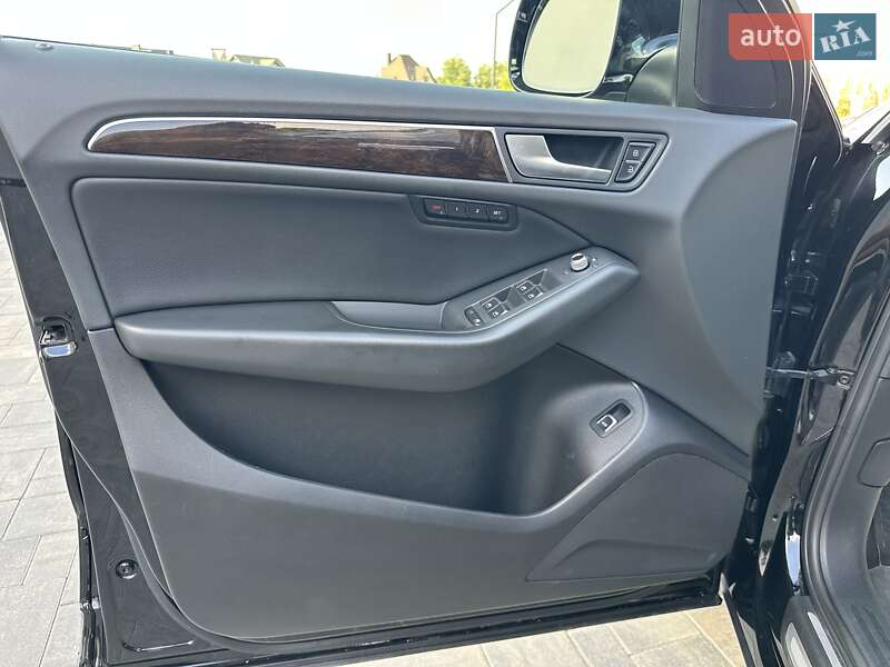 Внедорожник / Кроссовер Audi Q5 2012 в Луцке