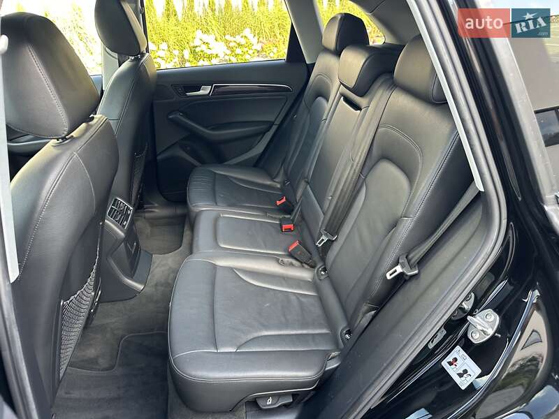 Внедорожник / Кроссовер Audi Q5 2012 в Луцке