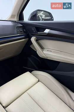 Внедорожник / Кроссовер Audi Q5 2023 в 