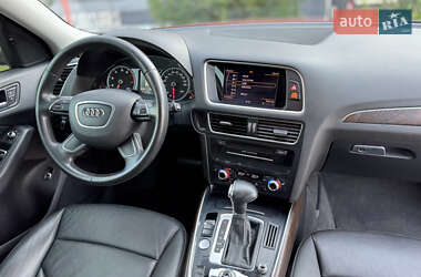 Внедорожник / Кроссовер Audi Q5 2015 в 