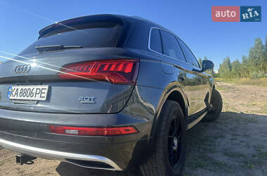 Внедорожник / Кроссовер Audi Q5 2018 в 