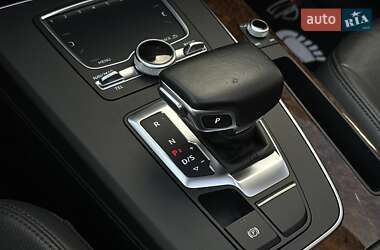 Позашляховик / Кросовер Audi Q5 2017 в 