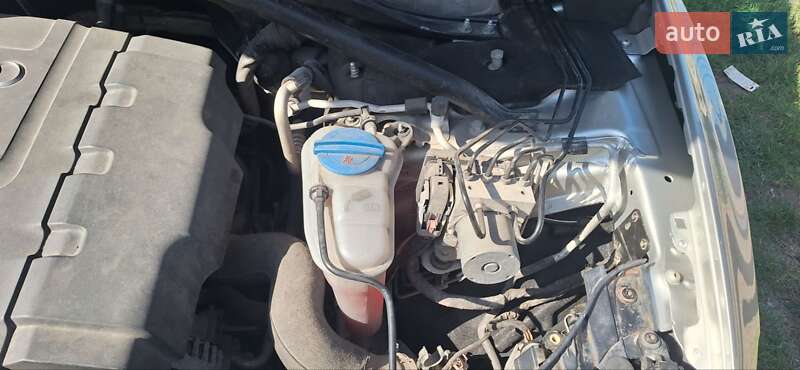 Внедорожник / Кроссовер Audi Q5 2015 в Теофиполе фото 44 Внедорожник / Кроссовер Audi Q5 2015 в Теофиполе