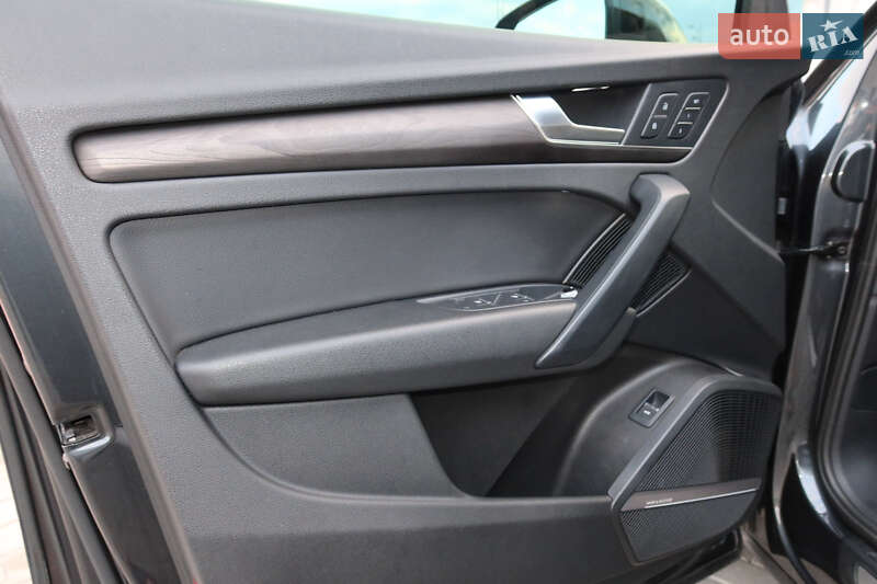 Внедорожник / Кроссовер Audi Q5 2018 в Днепре