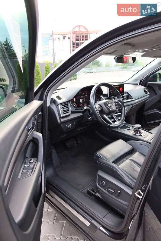 Внедорожник / Кроссовер Audi Q5 2018 в Днепре