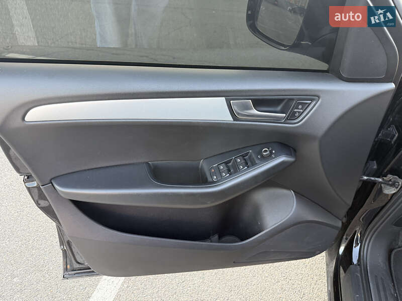 Внедорожник / Кроссовер Audi Q5 2009 в Киеве