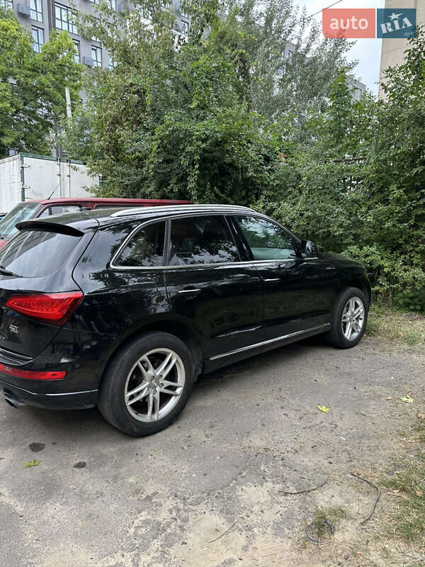 Позашляховик / Кросовер Audi Q5 2015 в Львові