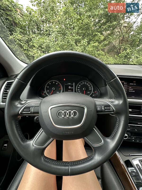 Позашляховик / Кросовер Audi Q5 2015 в Львові