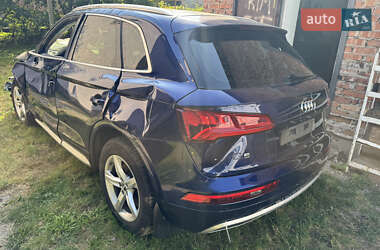 Внедорожник / Кроссовер Audi Q5 2018 в 
