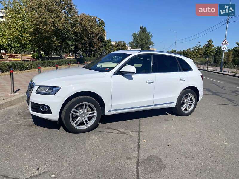 Внедорожник / Кроссовер Audi Q5 2016 в Киеве