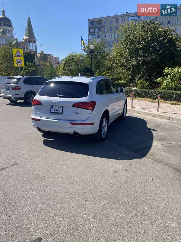 Внедорожник / Кроссовер Audi Q5 2016 в Киеве