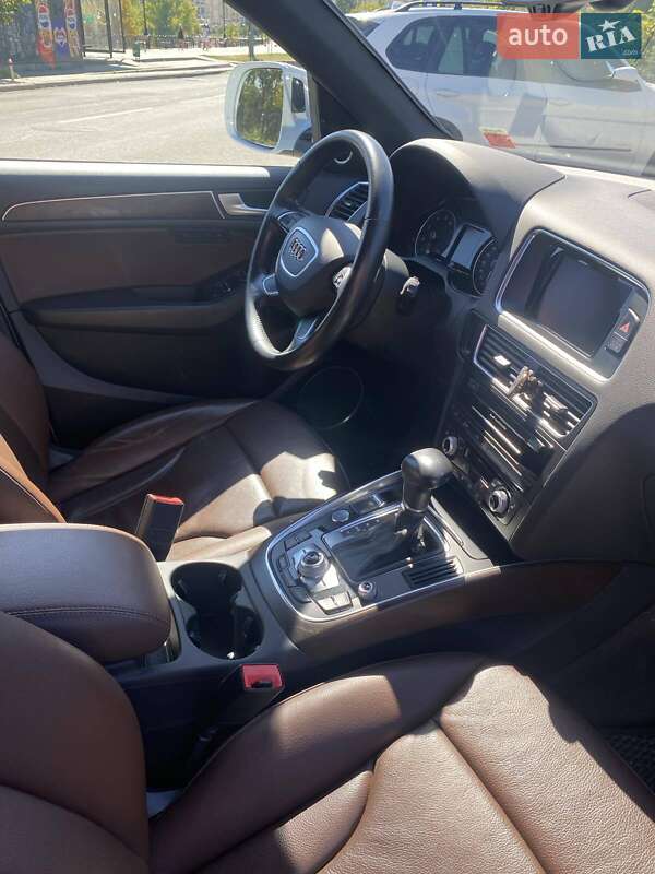 Внедорожник / Кроссовер Audi Q5 2016 в Киеве