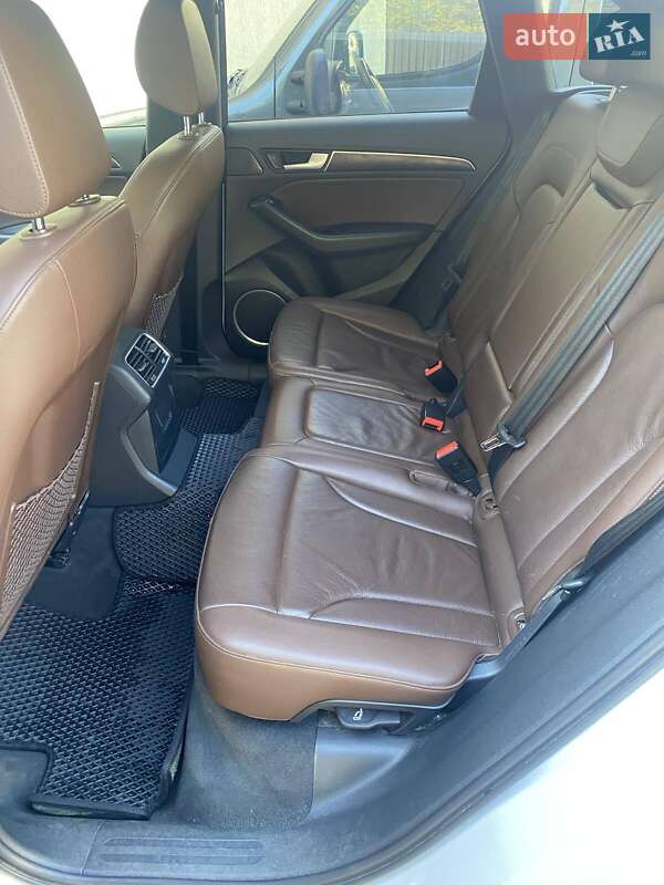 Внедорожник / Кроссовер Audi Q5 2016 в Киеве