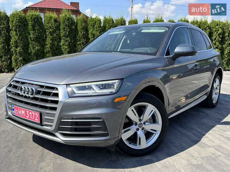 Внедорожник / Кроссовер Audi Q5 2017 в Луцке