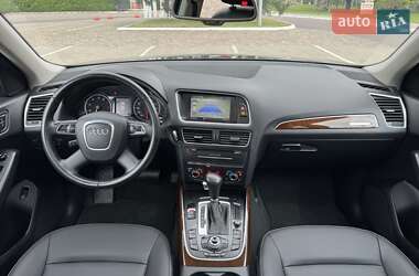 Внедорожник / Кроссовер Audi Q5 2011 в 