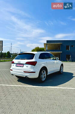 Внедорожник / Кроссовер Audi Q5 2015 в 