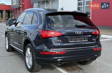 Внедорожник / Кроссовер Audi Q5 2016 в 