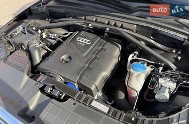 Внедорожник / Кроссовер Audi Q5 2016 в 