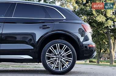Внедорожник / Кроссовер Audi Q5 2023 в 