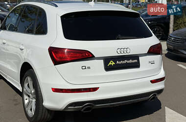 Позашляховик / Кросовер Audi Q5 2012 в 