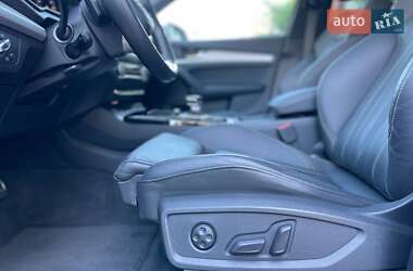 Позашляховик / Кросовер Audi Q5 2021 в 