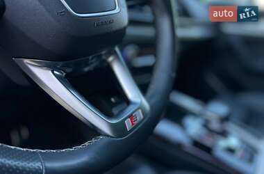 Позашляховик / Кросовер Audi Q5 2021 в 