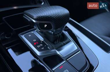 Позашляховик / Кросовер Audi Q5 2021 в 