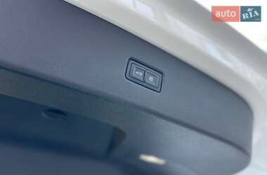 Позашляховик / Кросовер Audi Q5 2021 в 