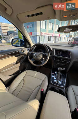 Позашляховик / Кросовер Audi Q5 2014 в 