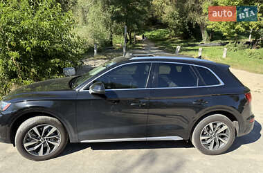 Внедорожник / Кроссовер Audi Q5 2022 в 