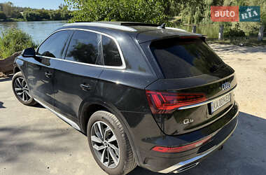 Внедорожник / Кроссовер Audi Q5 2022 в 