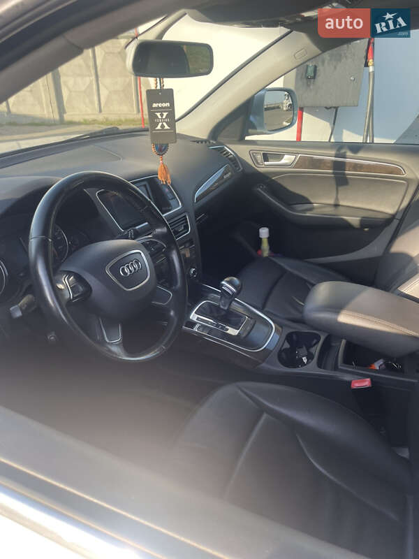 Внедорожник / Кроссовер Audi Q5 2013 в Луцке